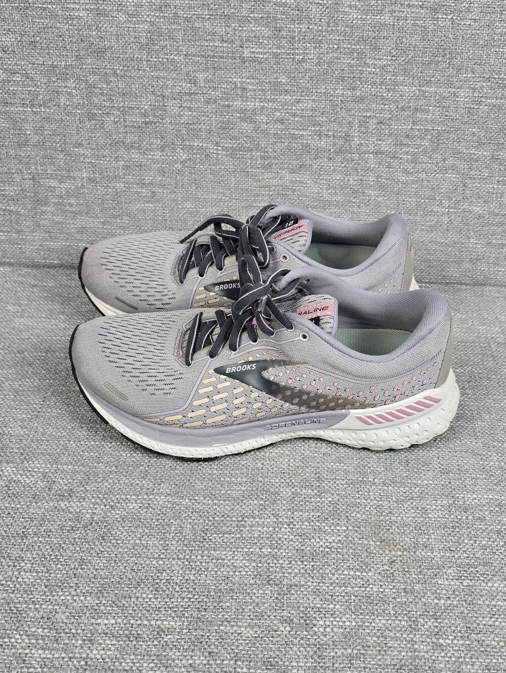 Brooks Adrenaline 21 Purple/Gray-Pink Womens Sz 7